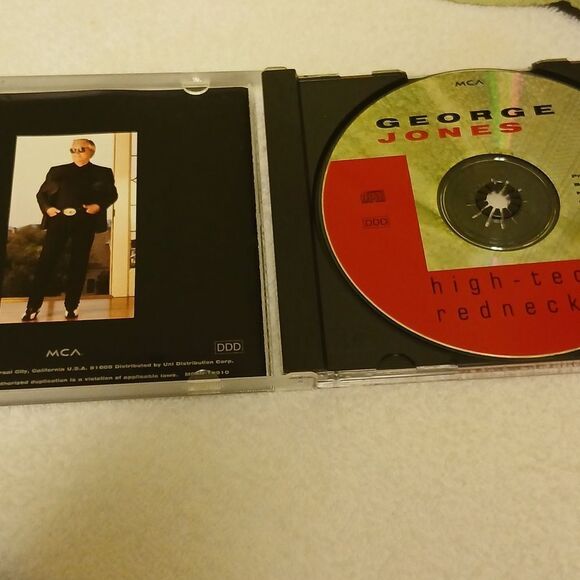 ⭐️5/$25 GEORGE JONES Music CD "high tech redneck " - Picture 3 of 5